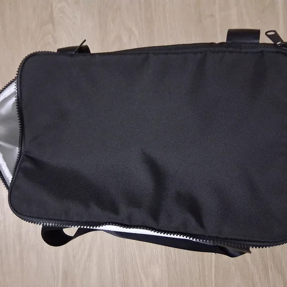 Star Wars Black VERA BRADLEY Cooler/ Lunch Bag Black And White - Picture 5 of 9